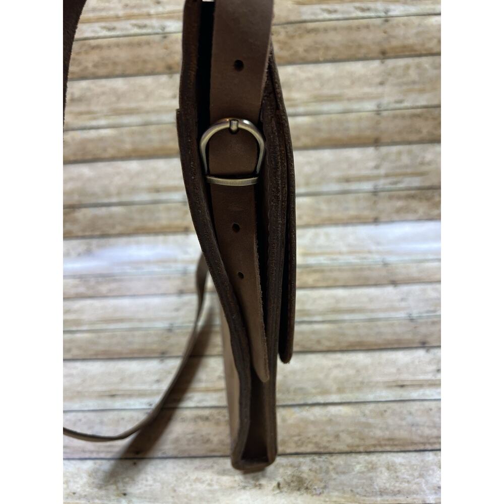 Margaret Vera Brown Distressed Leather Vertical Messenger Crossbody Bag Artisan - Picture 4 of 9